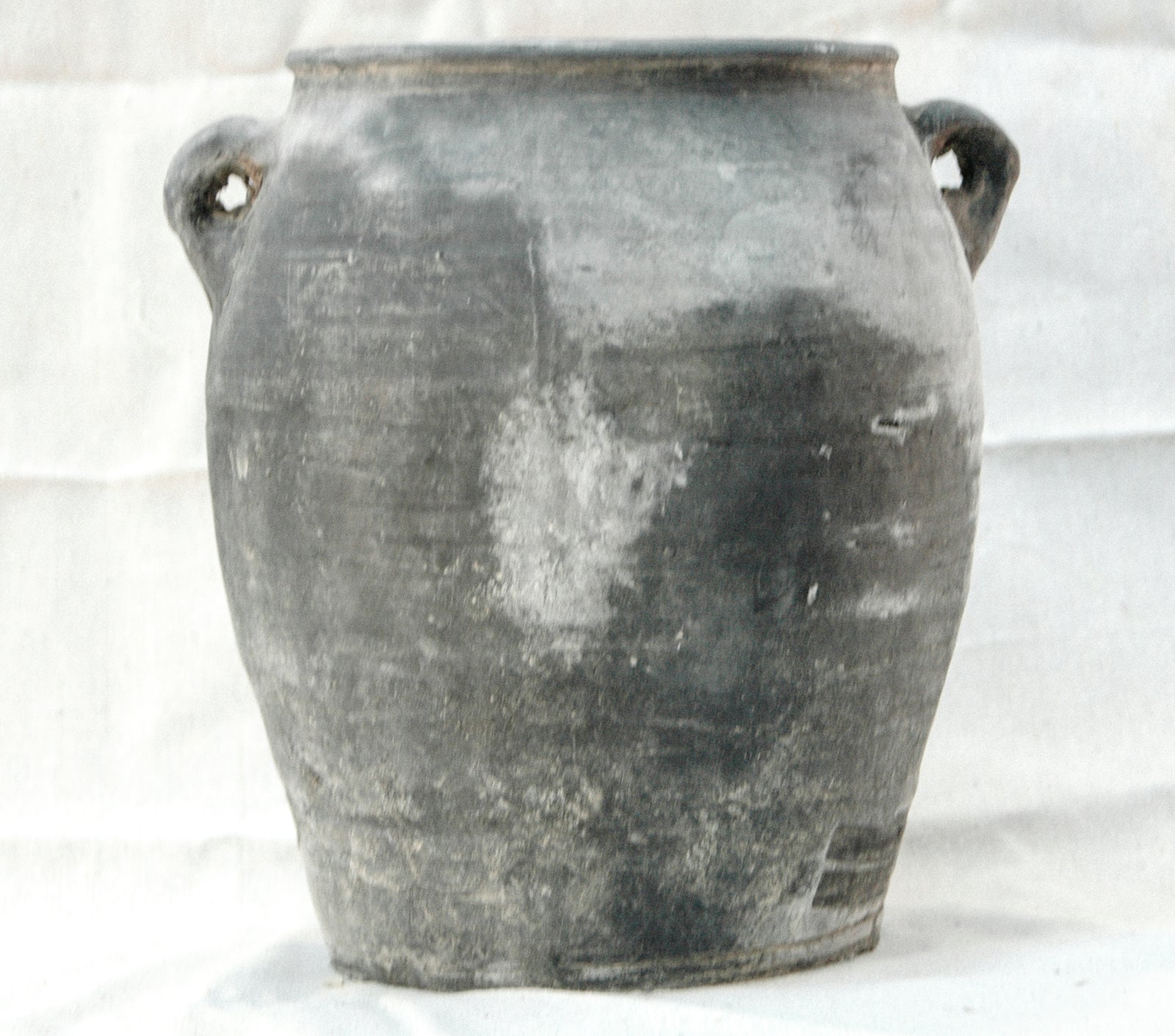 Antique Matte Black Pottery - M