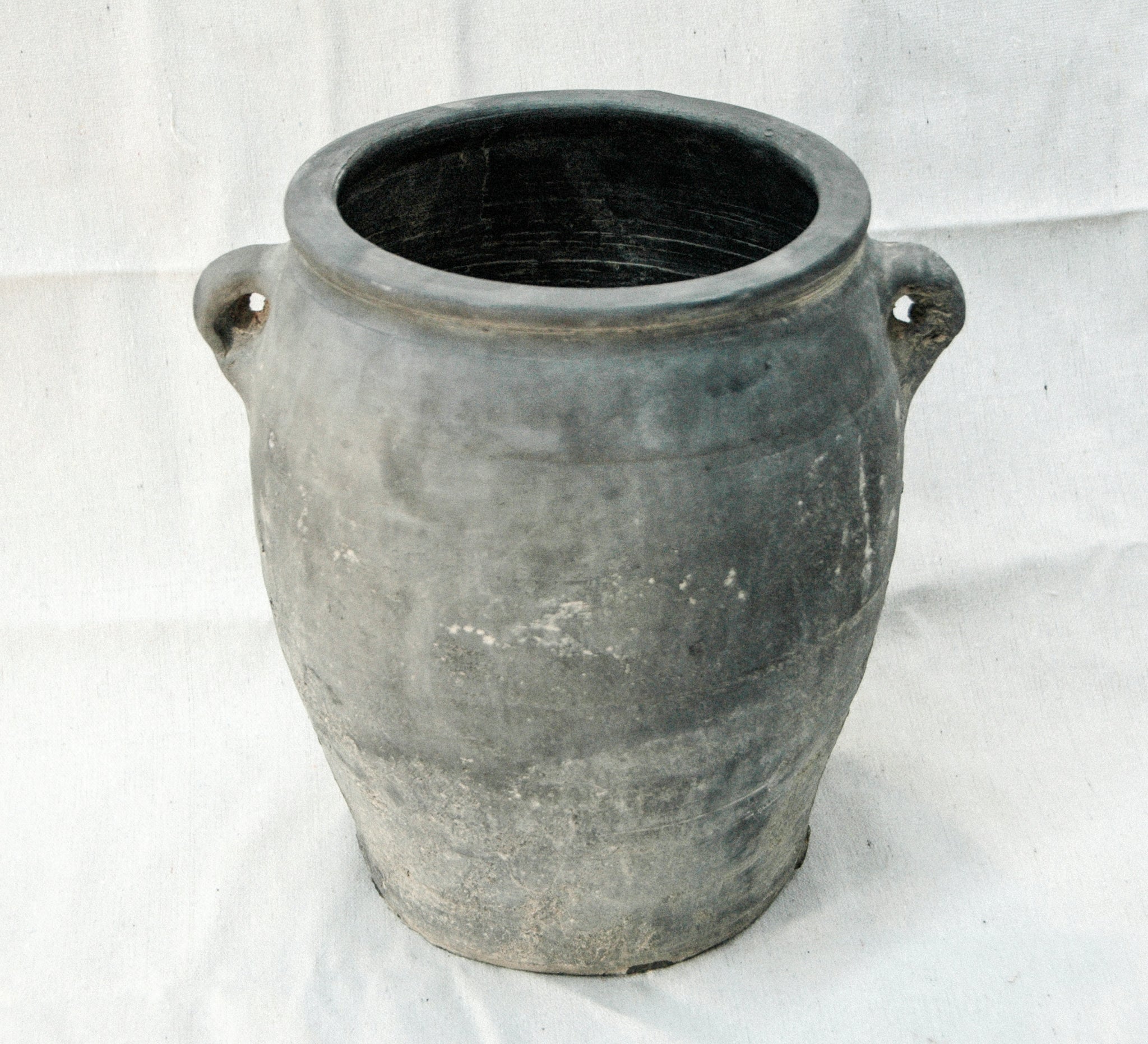 Antique Matte Black Pottery - M