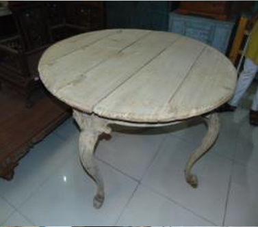 Antique round table with curved legs, natural finish